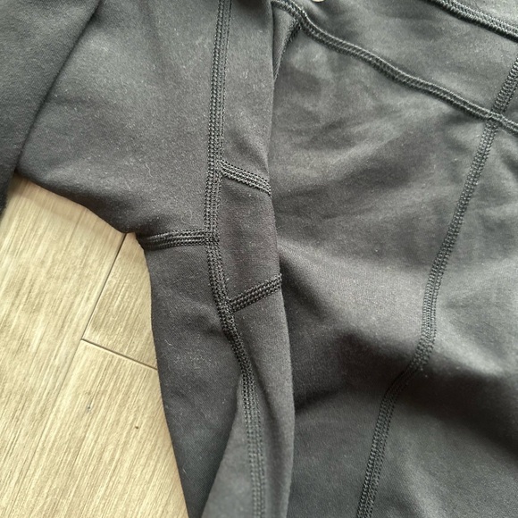 Lululemon Athletica Straight legs Black Leggings Size 6 - Picture 6 of 9